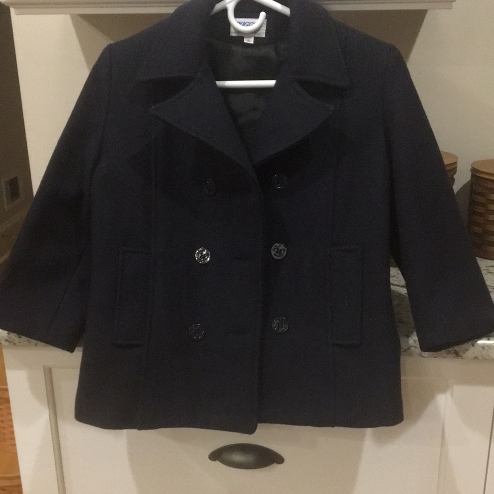 Beautiful wool blend coat. Line